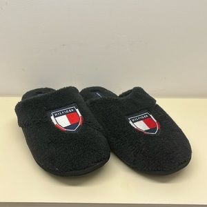 Tommy Hilfiger Logo Black Fur Slippers Men’s Size 9 (NWOT)